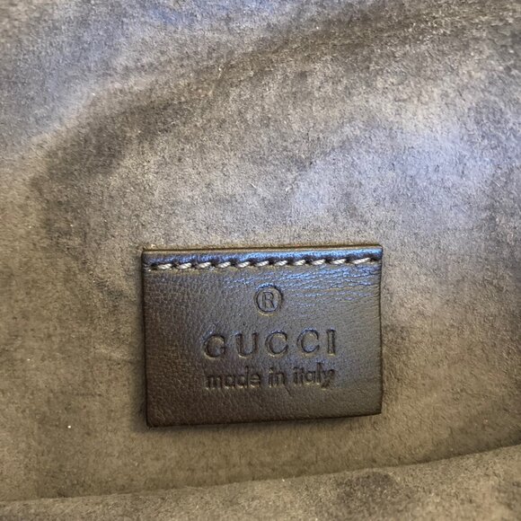 Gucci by Tom Ford Mink Fur Clutch Fall Winter 2004 Y2K Vintage Dragon Detail - Picture 9 of 16